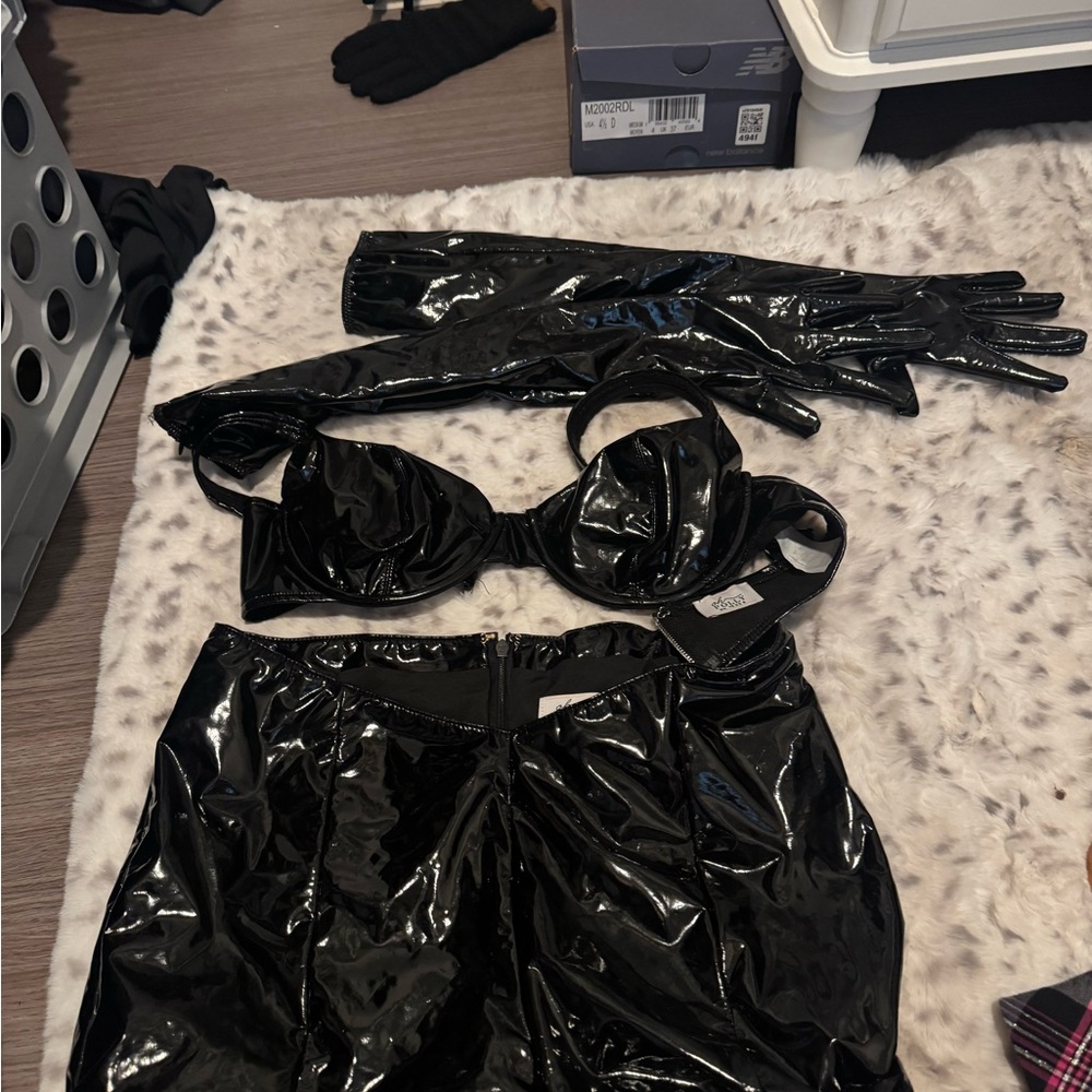 Oh Polly Shiny Black Vinyl Set